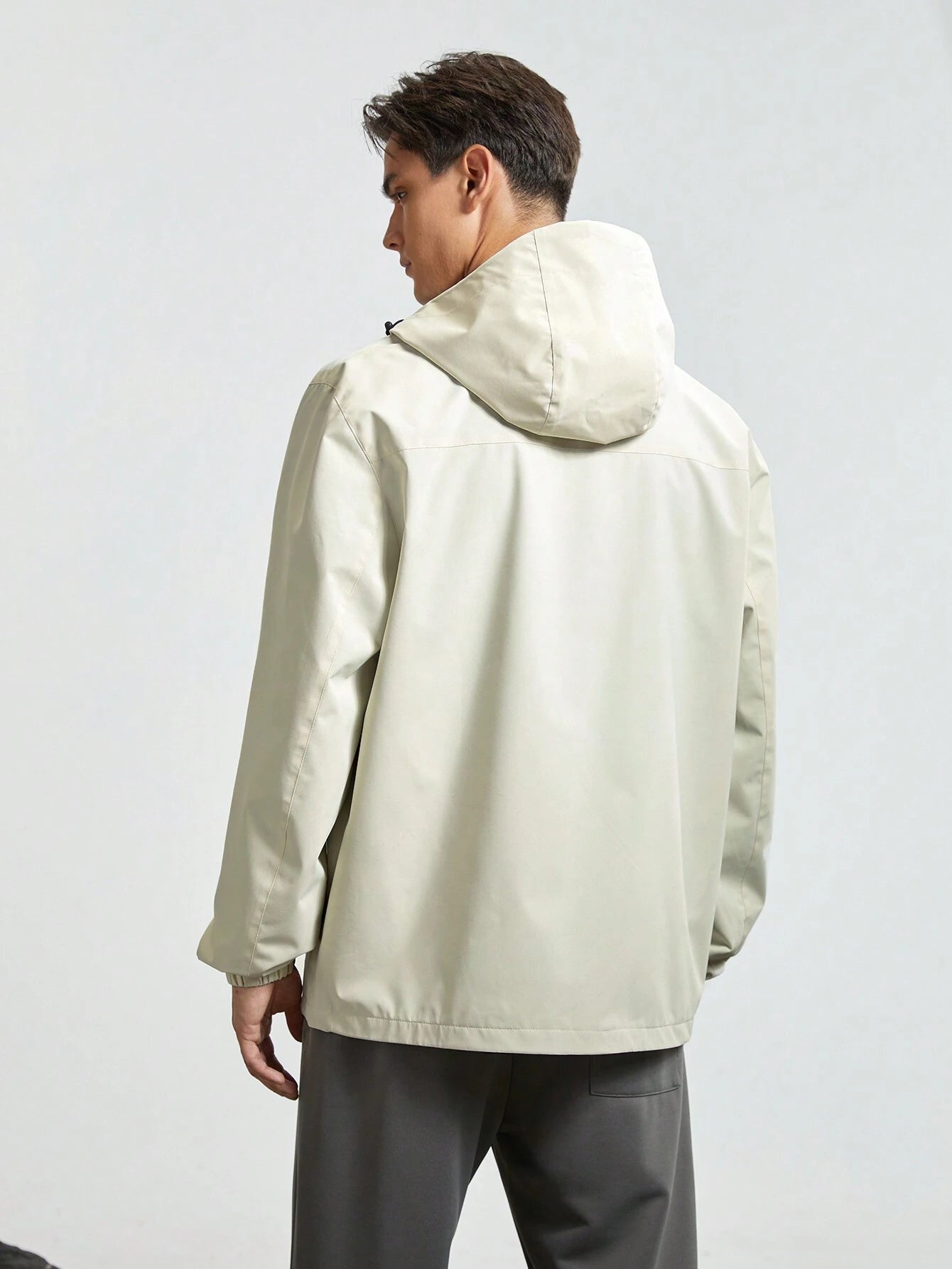 Chaqueta Outdoor Deportiva Hombre con Capucha Beige
