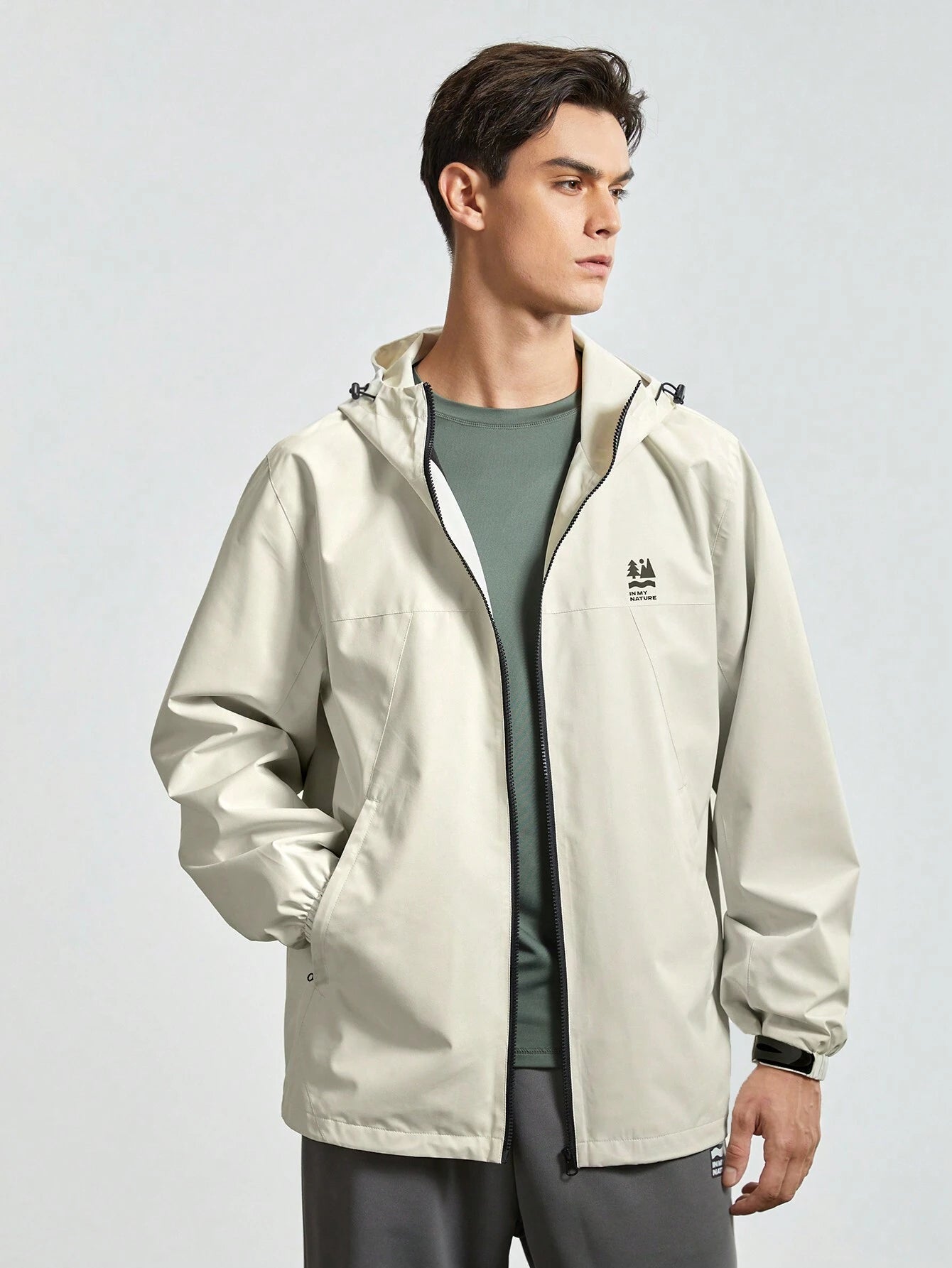 Chaqueta Outdoor Deportiva Hombre con Capucha Beige