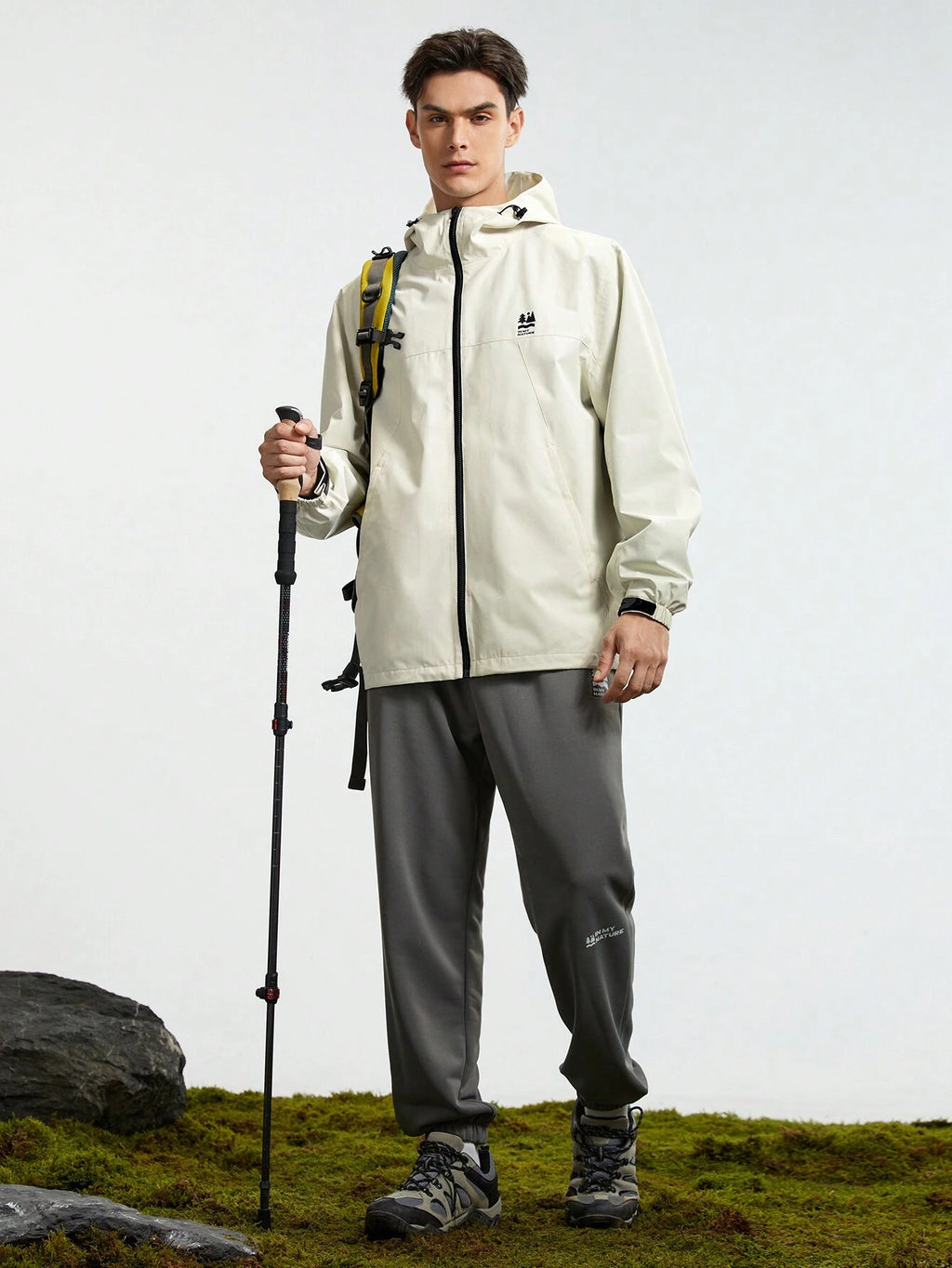 Chaqueta Outdoor Deportiva Hombre con Capucha Beige