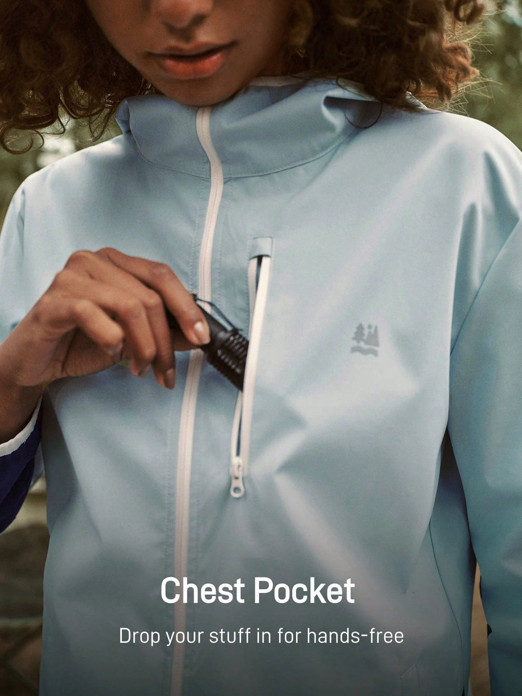 Cortaviento Impermeable con Capucha