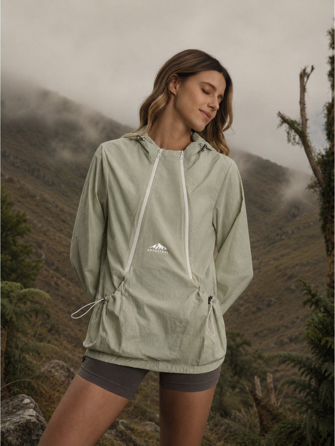 Cortaviento Outdoor Mujer – Capucha Ajustable Ultraliviana