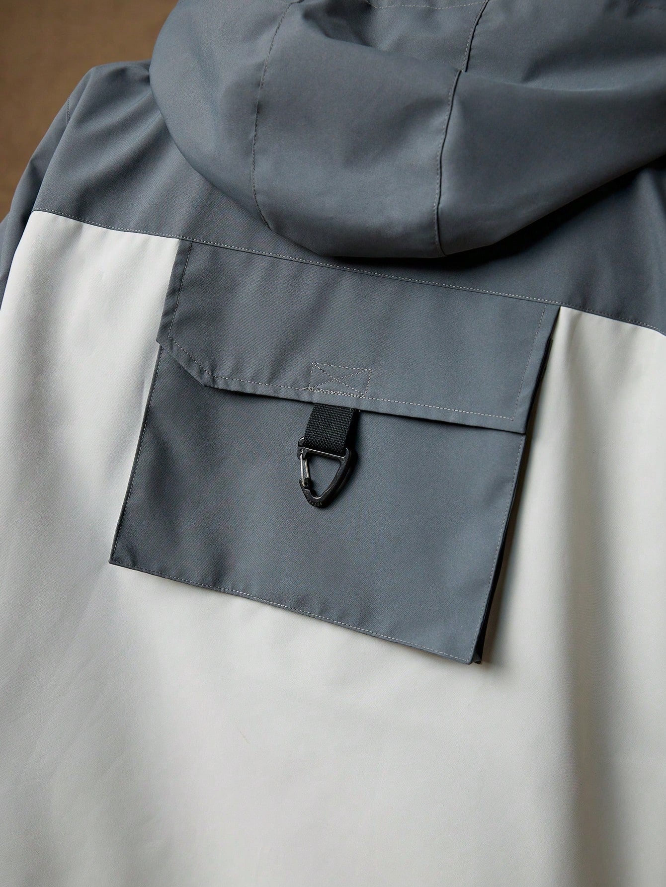 Chaqueta Outdoor Explorer Impermeable y Repelente al Agua
